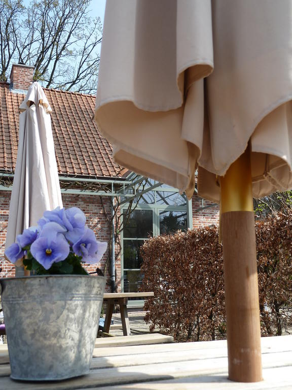B&B Zinnen en Minnen Herselt Buitenkant foto