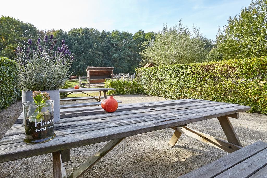 B&B Zinnen en Minnen Herselt Buitenkant foto