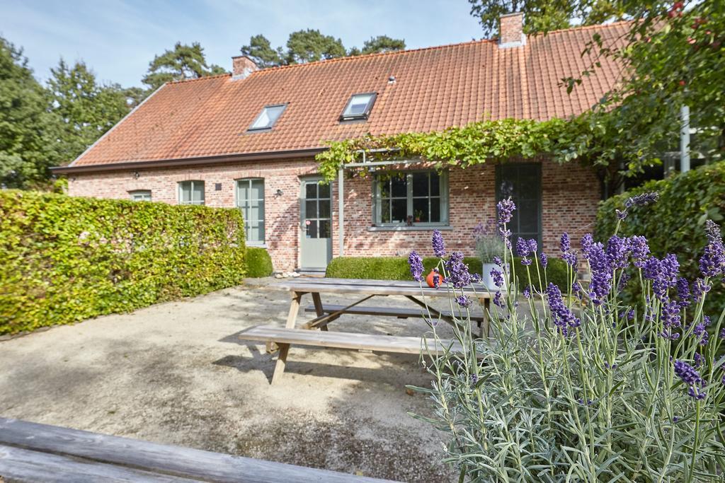 B&B Zinnen en Minnen Herselt Buitenkant foto